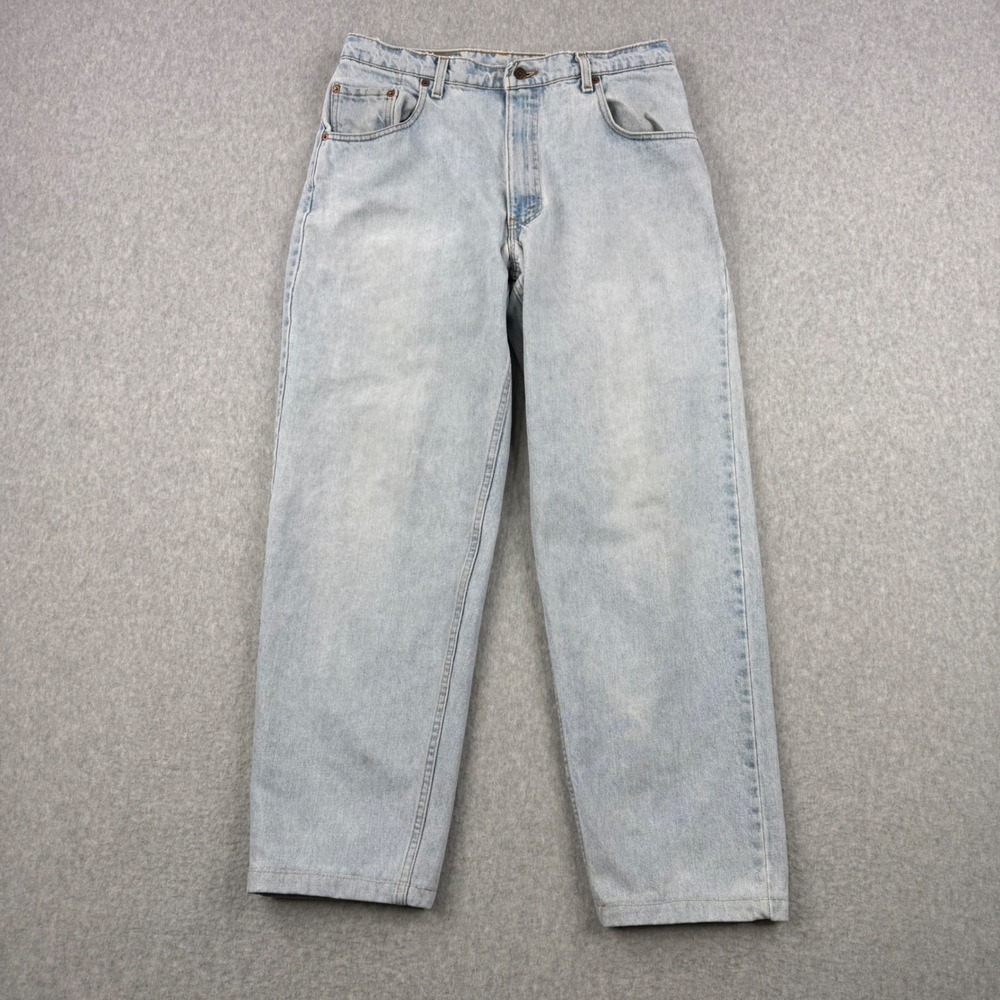 Vintage Levis Jeans Men Fits 35x30 Light Wash 560 Loose Fit Tapered Made in USA